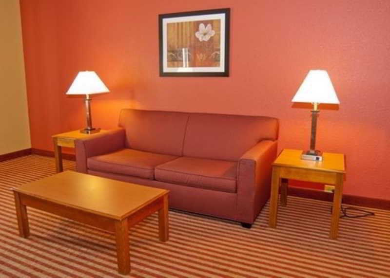 Comfort Inn & Suites Cincinnati Eastgate Екстер'єр фото
